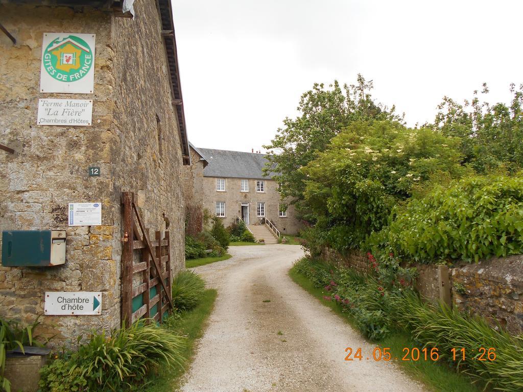 Ferme Manoir La Fiere Bed & Breakfast Sainte-Mere-Eglise Exterior photo