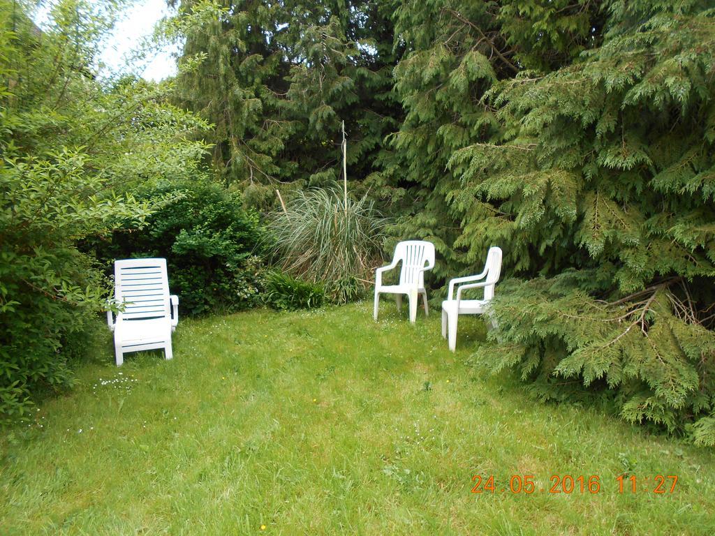 Ferme Manoir La Fiere Bed & Breakfast Sainte-Mere-Eglise Exterior photo