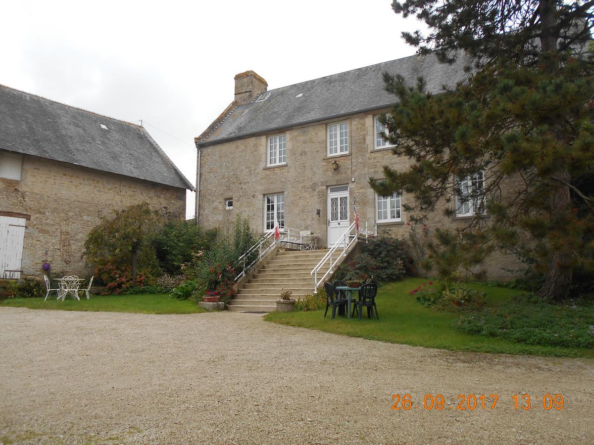 Ferme Manoir La Fiere Bed & Breakfast Sainte-Mere-Eglise Exterior photo