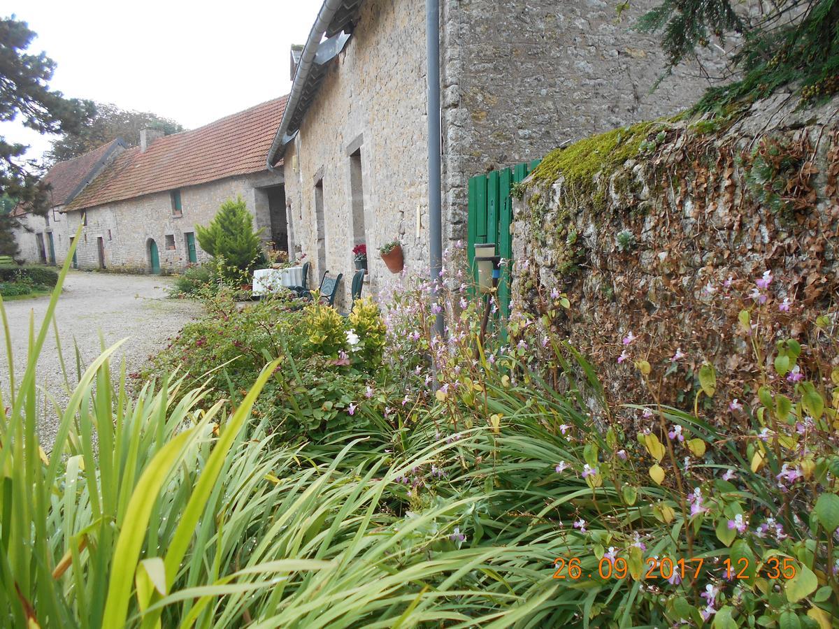 Ferme Manoir La Fiere Bed & Breakfast Sainte-Mere-Eglise Exterior photo