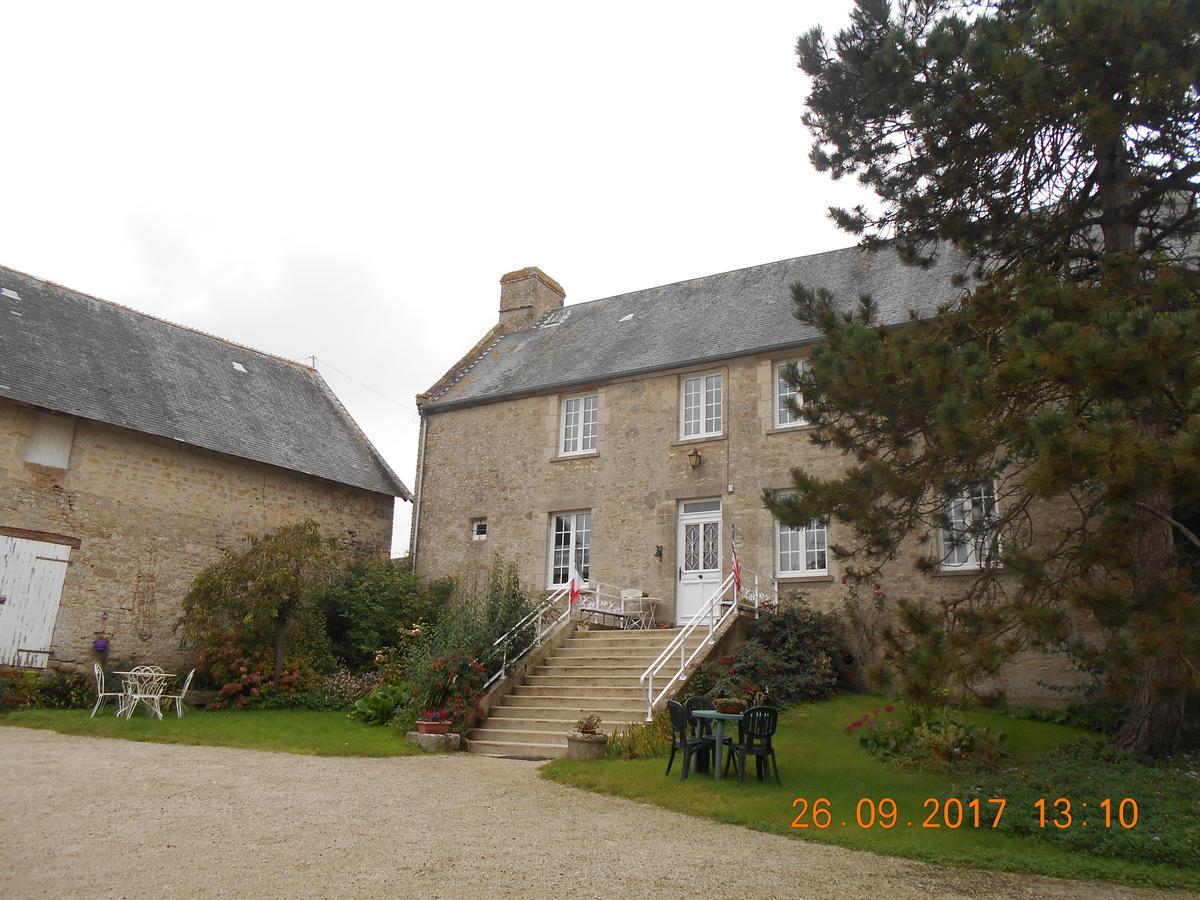 Ferme Manoir La Fiere Bed & Breakfast Sainte-Mere-Eglise Exterior photo