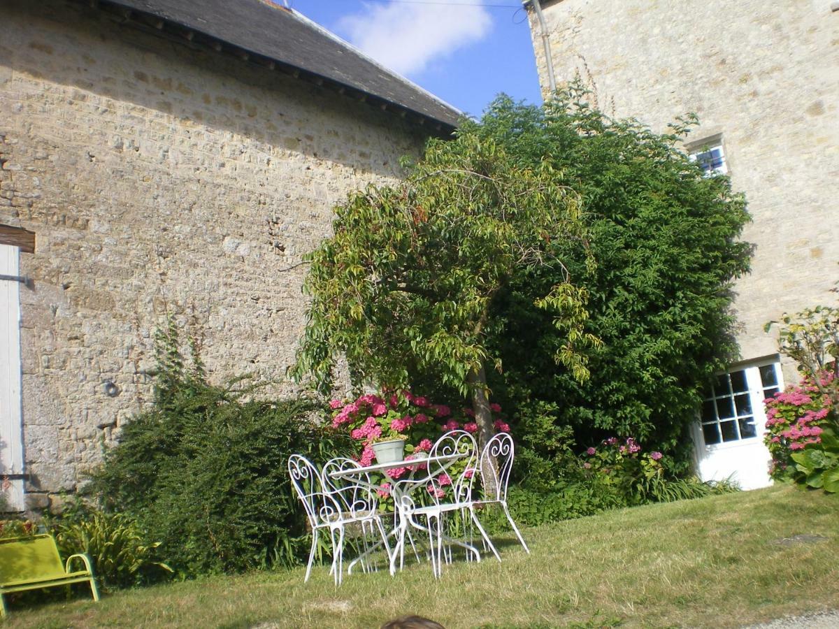 Ferme Manoir La Fiere Bed & Breakfast Sainte-Mere-Eglise Exterior photo