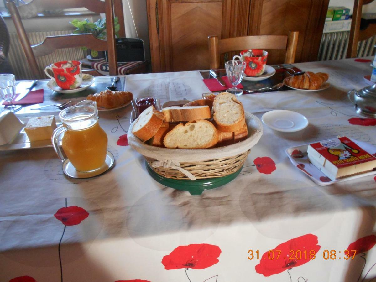 Ferme Manoir La Fiere Bed & Breakfast Sainte-Mere-Eglise Exterior photo