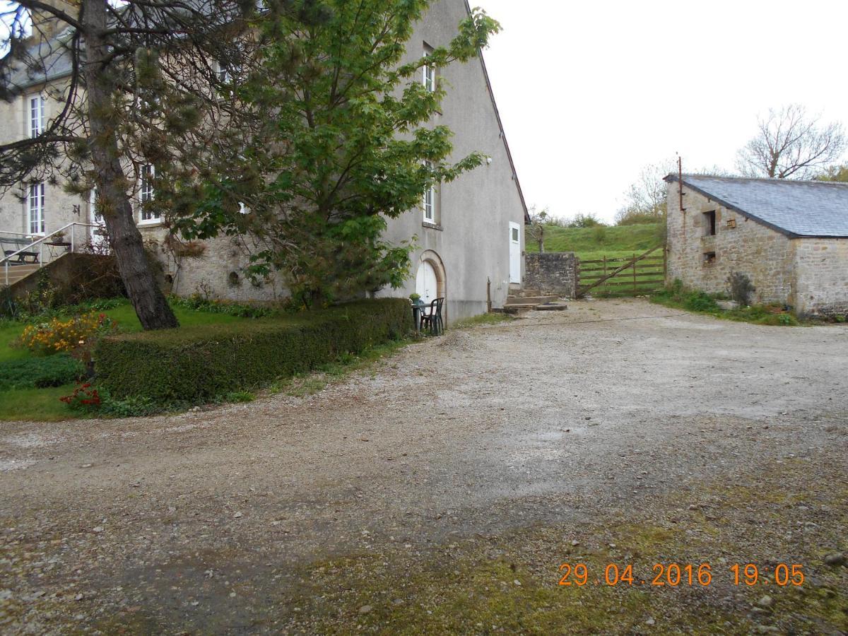 Ferme Manoir La Fiere Bed & Breakfast Sainte-Mere-Eglise Exterior photo