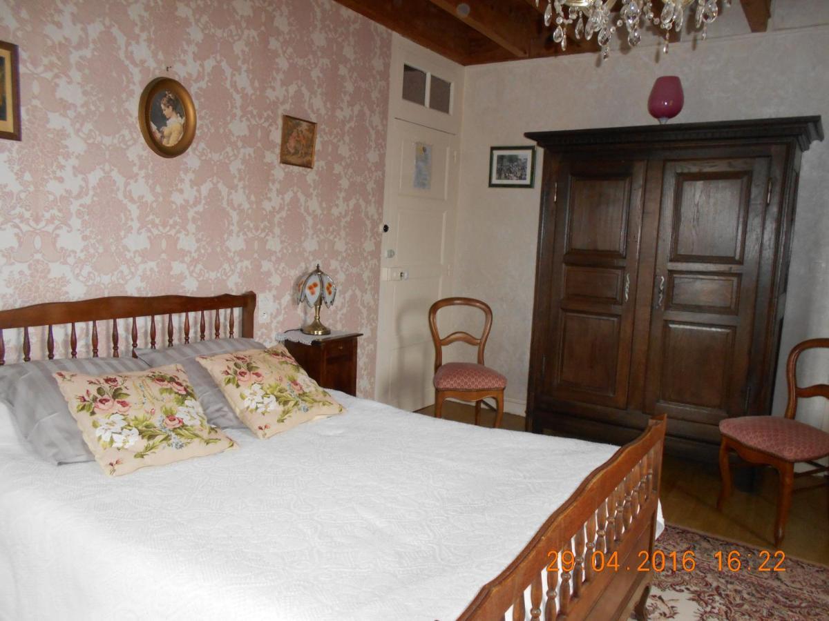 Ferme Manoir La Fiere Bed & Breakfast Sainte-Mere-Eglise Exterior photo