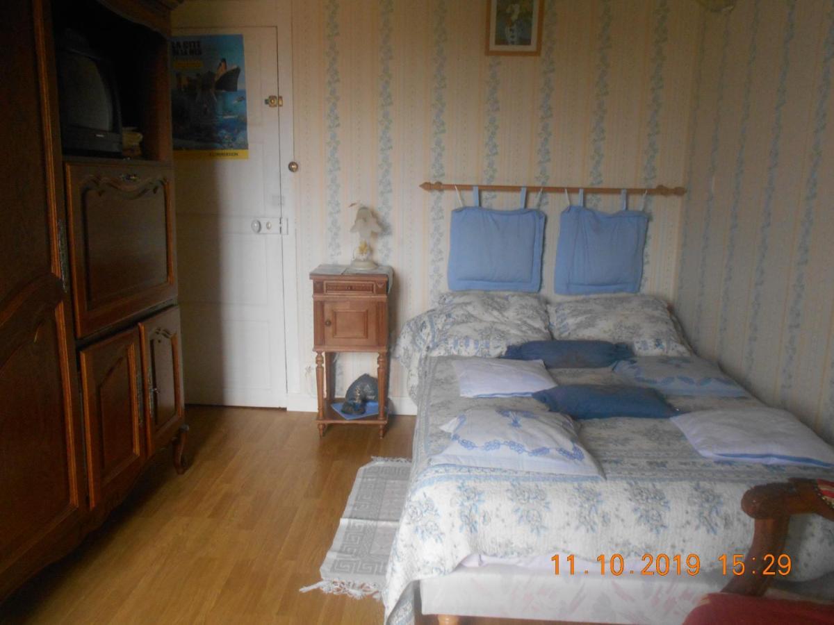 Ferme Manoir La Fiere Bed & Breakfast Sainte-Mere-Eglise Exterior photo